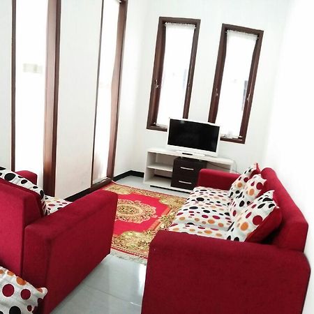 Hostel Omah Etan Batu Batu  Exteriér fotografie